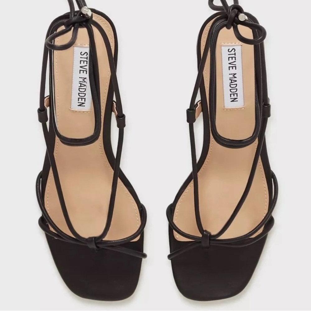 Steve Madden Ivanna black leather sandal.